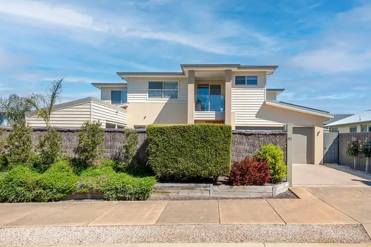 42 Davies Street, Safety Beach VIC 3936