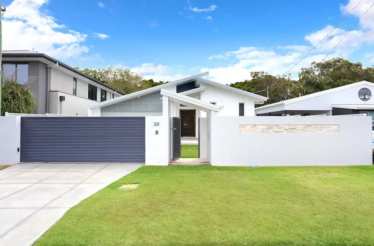 38 Deagon Drive, Runaway Bay QLD 4216