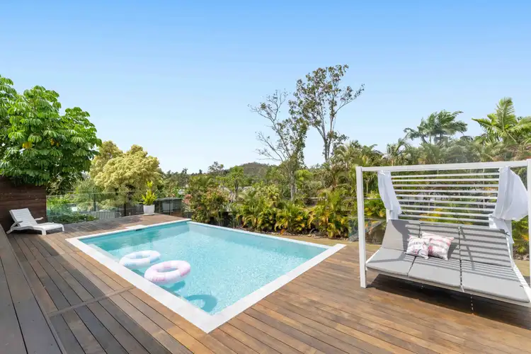 8 Wimbledon Way, Oxenford QLD 4210