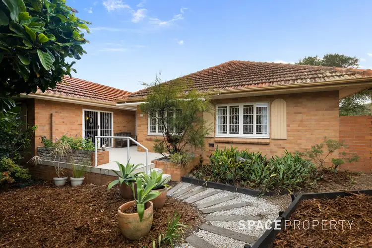 17 Burn Street, Camp Hill QLD 4152