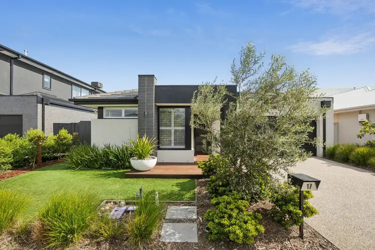 17 Fawkner Crescent, Armstrong Creek VIC 3217