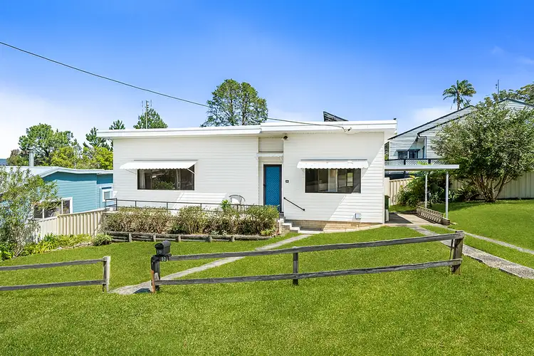 10 Headlam Parade, Springfield NSW 2250