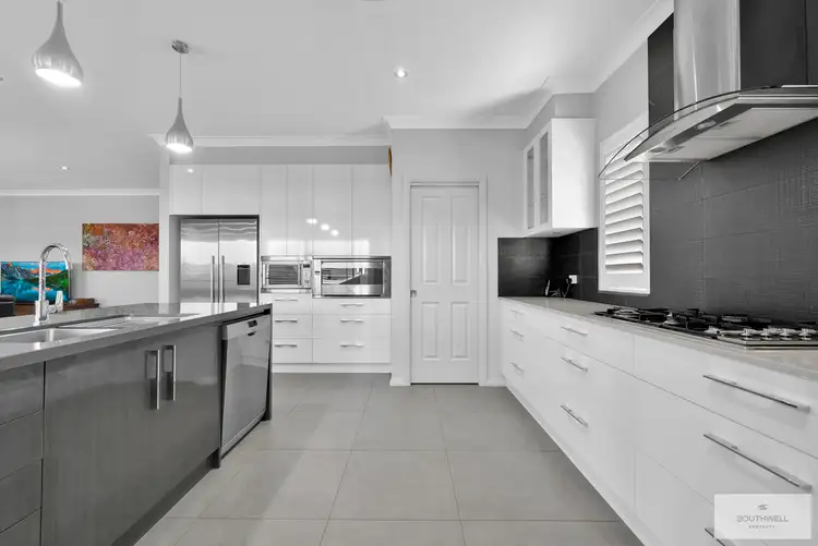 Sixth view of Homely house listing, 1 Garrison Court, Tamworth NSW 2340