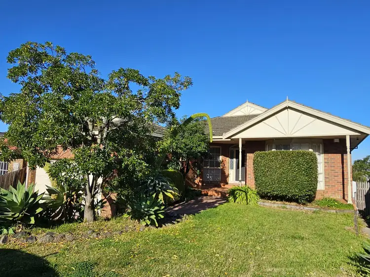 10 Reynolds Court, Roxburgh Park VIC 3064