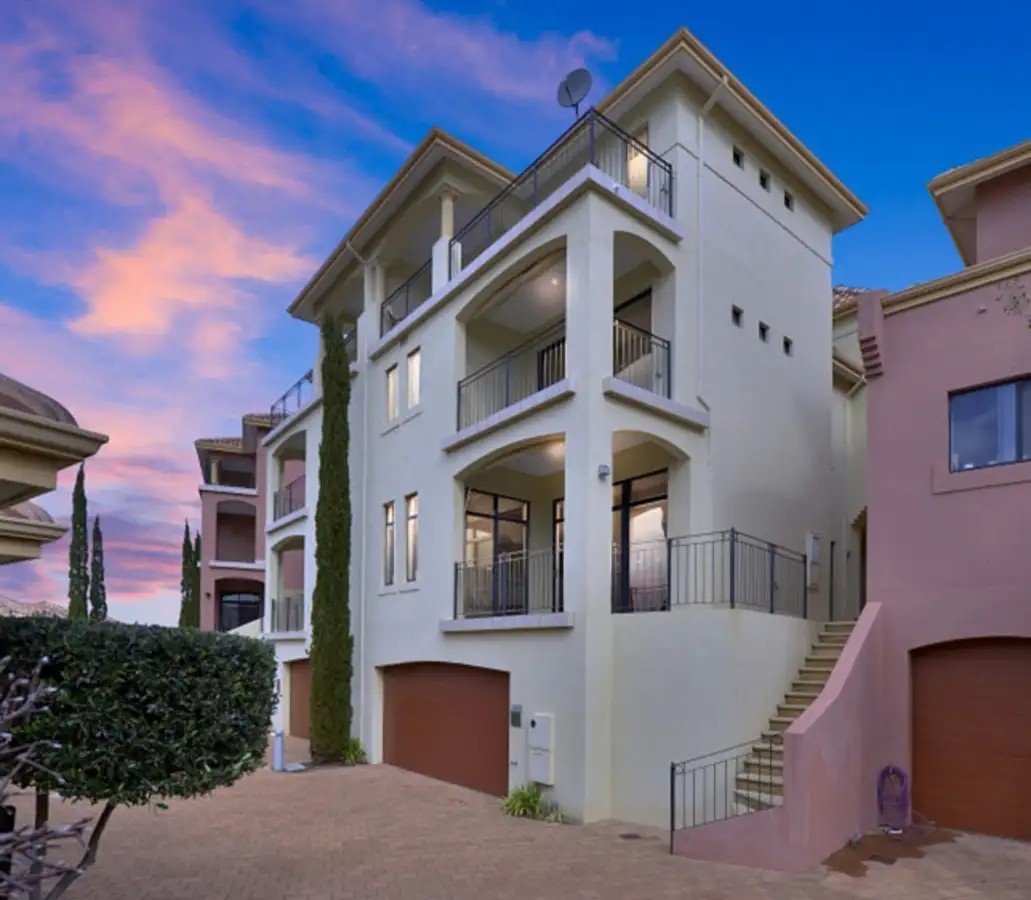 Main view of Homely townhouse listing, 10/2 The Pass, Dawesville WA 6211