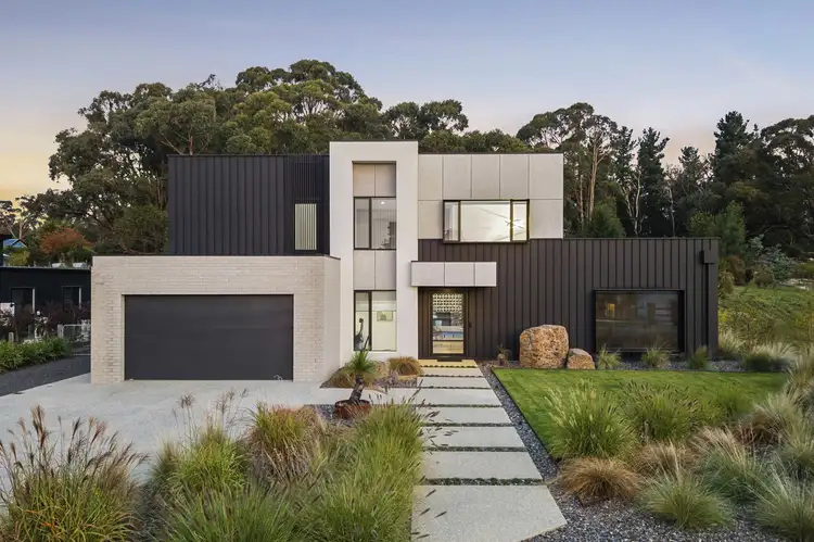 6 Fairway Drive