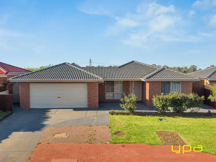 5 Roebourne Mews, Cranbourne East VIC 3977