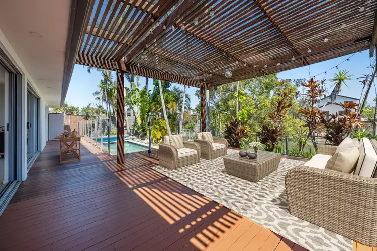 166 Monaco Street, Broadbeach Waters QLD 4218