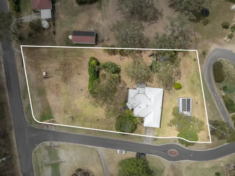 1 Binda Drive, Cranley QLD 4350