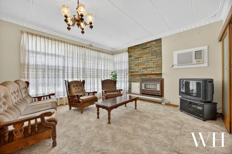 16 Birdwood Road, Melville WA 6156