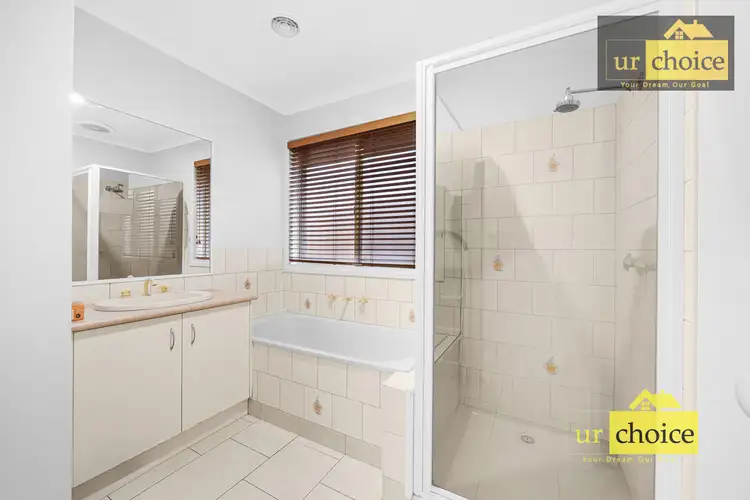 12 Rutman Close, Werribee VIC 3030