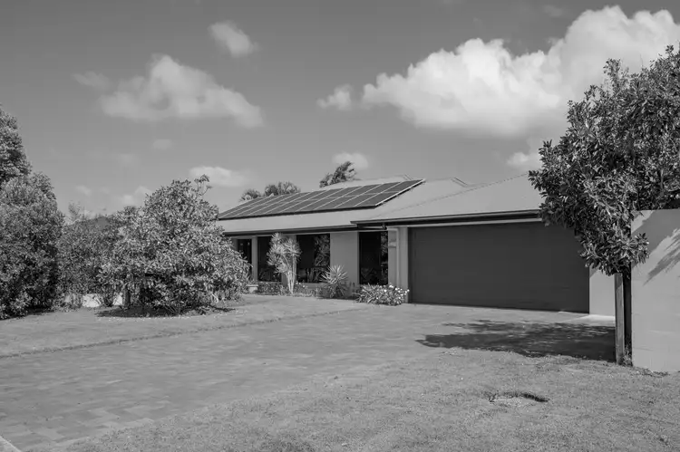 18 Banksia Avenue, Tin Can Bay QLD 4580