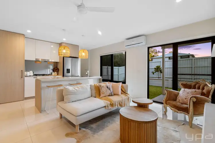 4/7 Angela Way, Pimpama QLD 4209