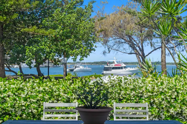 1/88 The Esplanade, Paradise Point QLD 4216