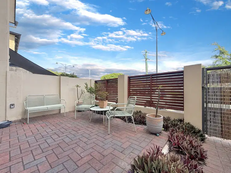 2/67 Sutton Street, Mandurah WA 6210