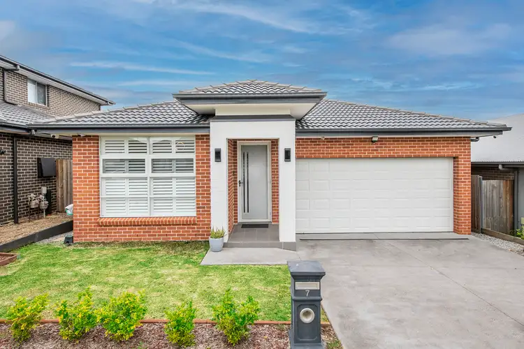 7 Ducros Street, Oran Park NSW 2570