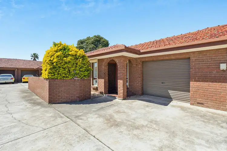 1113-1115 Grand Junction Road