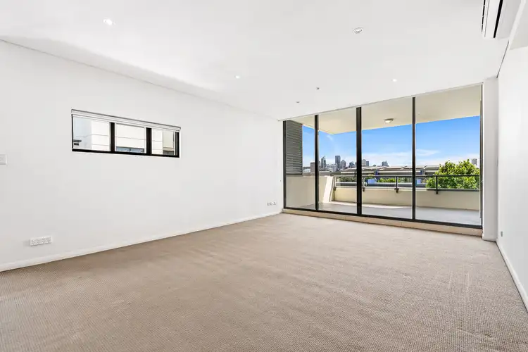 1037/7 Crescent Street, Waterloo NSW 2017