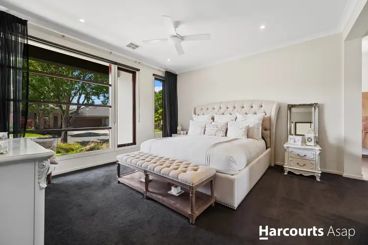 5 William Court, Officer VIC 3809