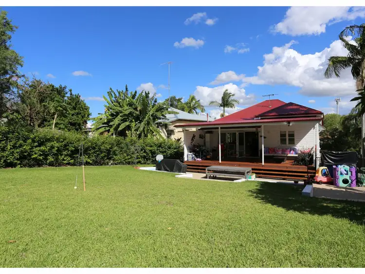 24 Dutton Street, Dutton Park QLD 4102