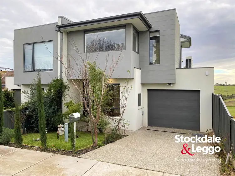 9A Freeland Grove, Jacana VIC 3047
