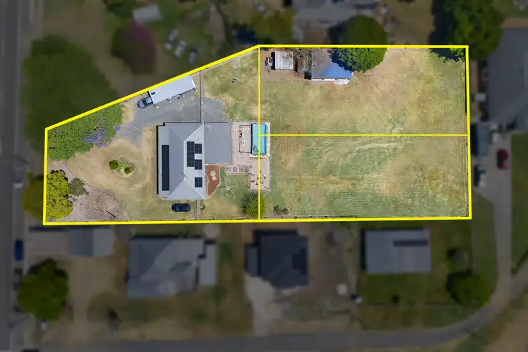 24 Queen Street, Harrisville QLD 4307