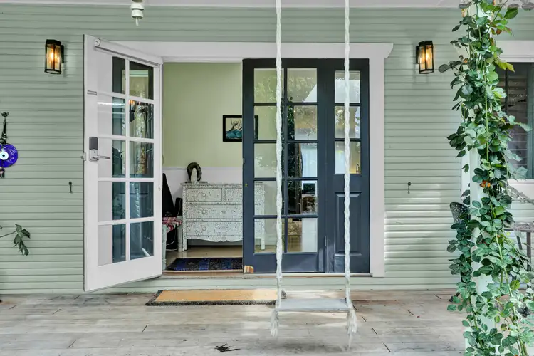 39 Lakin Street, Bateau Bay NSW 2261