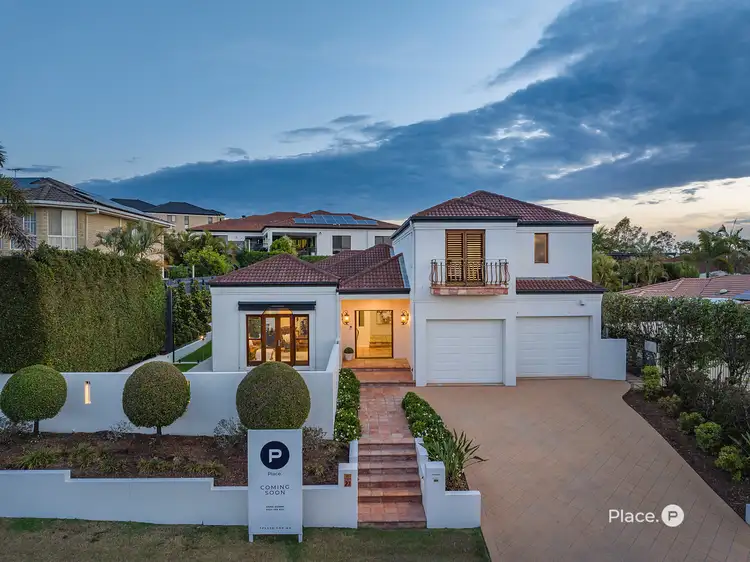 27 Oakley Street, Carindale QLD 4152