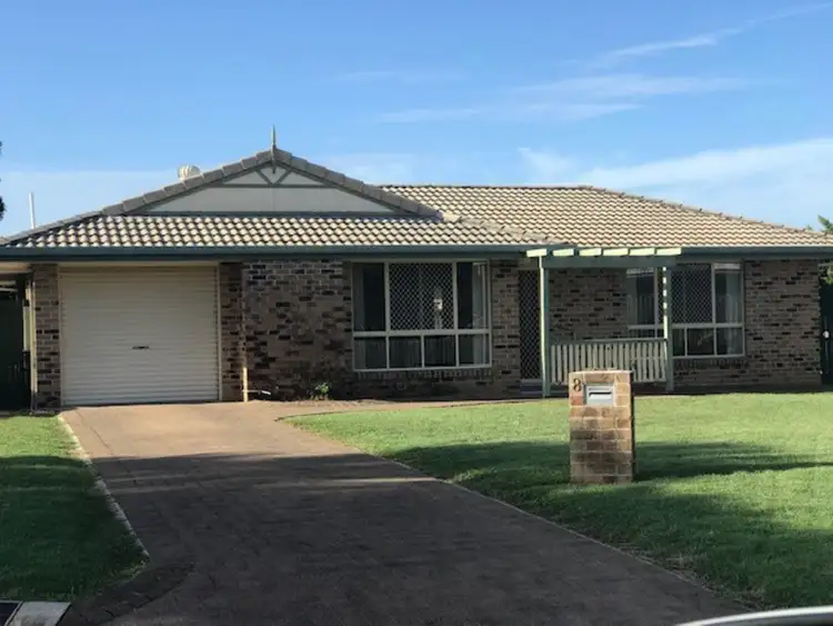 8 Ochina Crt, Kawungan QLD 4655