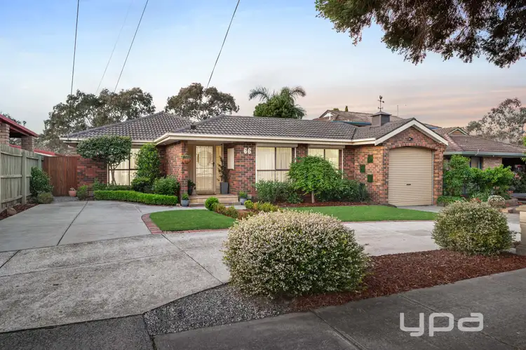 66 Koala Crescent