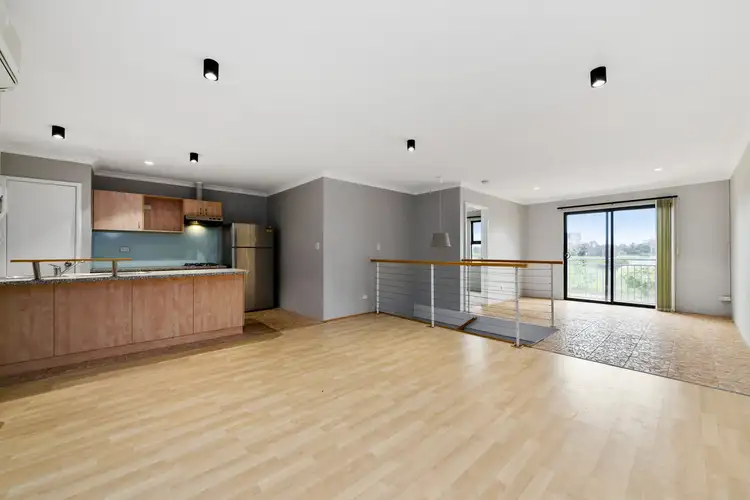 2/2 Hogarth Street, Cannington WA 6107