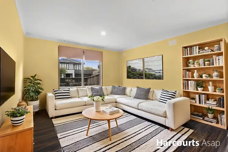 Fourth view of Homely house listing, 34 Primrose Hill Close, Endeavour Hills VIC 3802