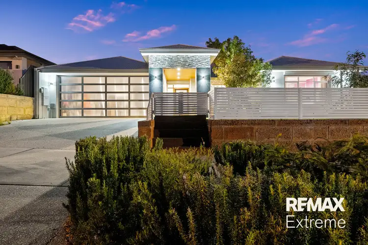 7 Redheart Road, Carramar WA 6031