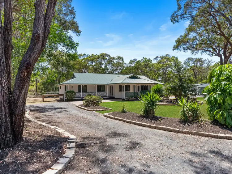 2 Barallen Close, Booral QLD 4655