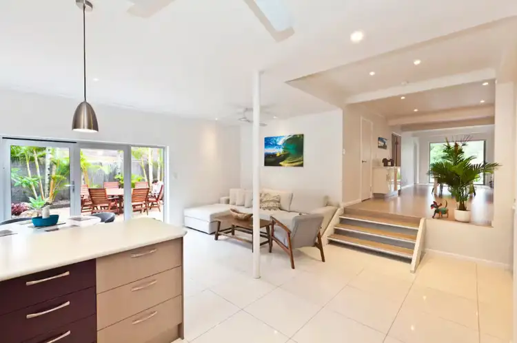 15 Bunyip Street, Burleigh Heads QLD 4220