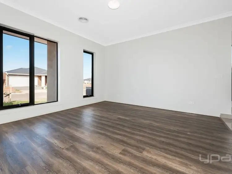 Fifth view of Homely house listing, 28 Stonefly Circuit, Weir Views VIC 3338