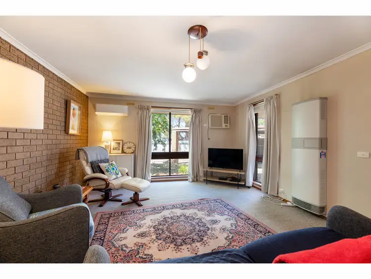 Third view of Homely unit listing, 2/1 Robert Crescent, Wodonga VIC 3690