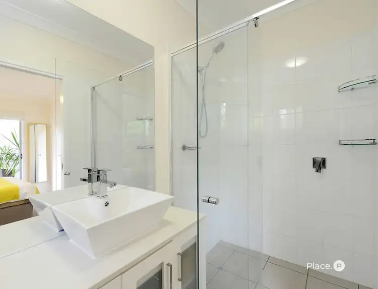 Sixth view of Homely unit listing, 4/27 Steele Street, Holland Park QLD 4121