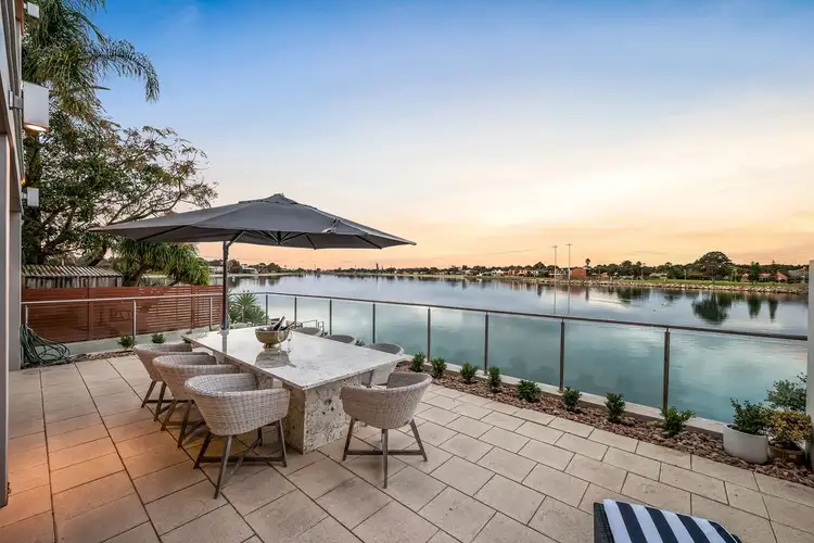 43 McDonald Grove, West Lakes SA 5021