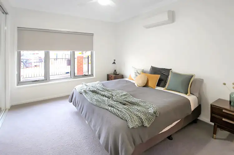 Third view of Homely townhouse listing, 32 Elmwood Circuit, Wodonga VIC 3690
