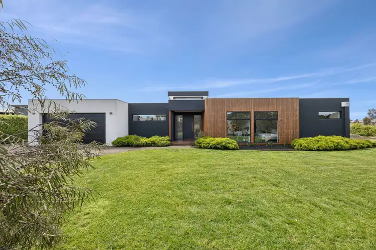 1 Lincoln Avenue, Bellbrae VIC 3228