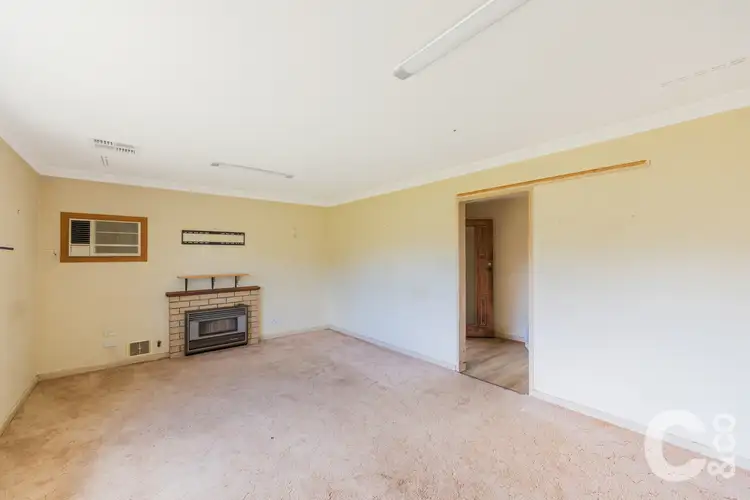 Fourth view of Homely house listing, 31 Cockman Way, Orelia WA 6167