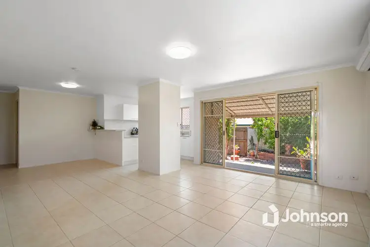 Fourth view of Homely villa listing, 19/7A Copernicus Street, Wynnum West QLD 4178