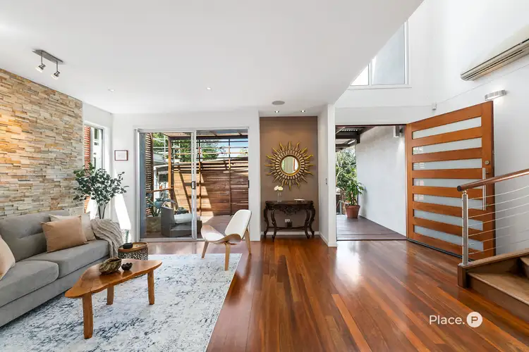 10 Leybourne Street, Chelmer QLD 4068