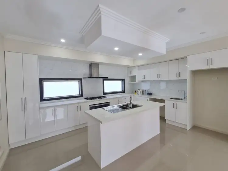 Fourth view of Homely townhouse listing, 2/70 Lorraine Crescent, Jacana VIC 3047