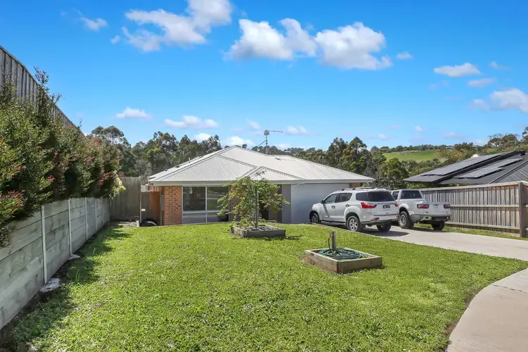 19 Kookaburra Grove, Neerim South VIC 3831