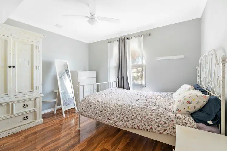 12 Alola Street, Kelmscott WA 6111