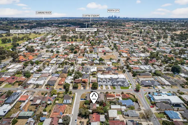 Fifth view of Homely house listing, 4 Hooson Way, Wilson WA 6107
