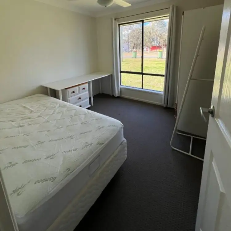 Room 1/7 Fielding Road, College View QLD 4343