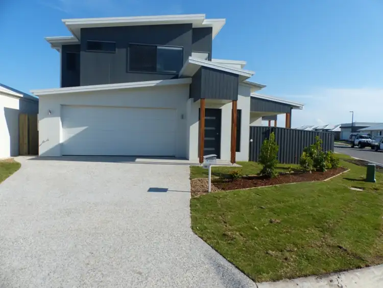 Main view of Homely semi-detached listing, 2/39 Wood Crescent, Baringa QLD 4551